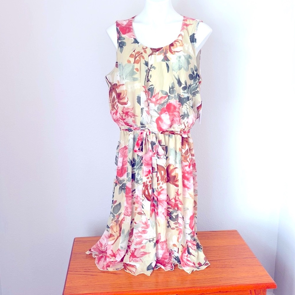 Woman dress (beautiful) floral print